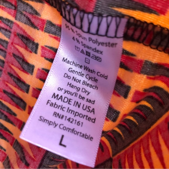 LuLaRoe zig retro pattern Irma top - Picture 3 of 6